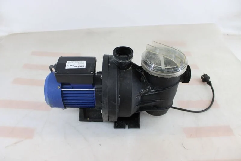 C-Ware Renkforce Poolpumpe 23000l/h 16m Heizkörper Handtuchheizkörper 1200W IPX4 11kg